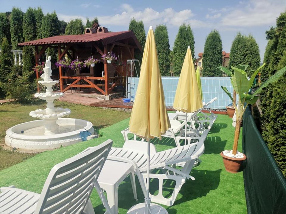 Stars Livezeni Ivanesti Exterior foto